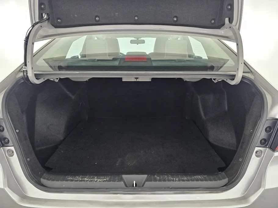 2023 Toyota Yaris  Y 