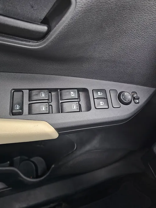 2023 Toyota Yaris  Y 