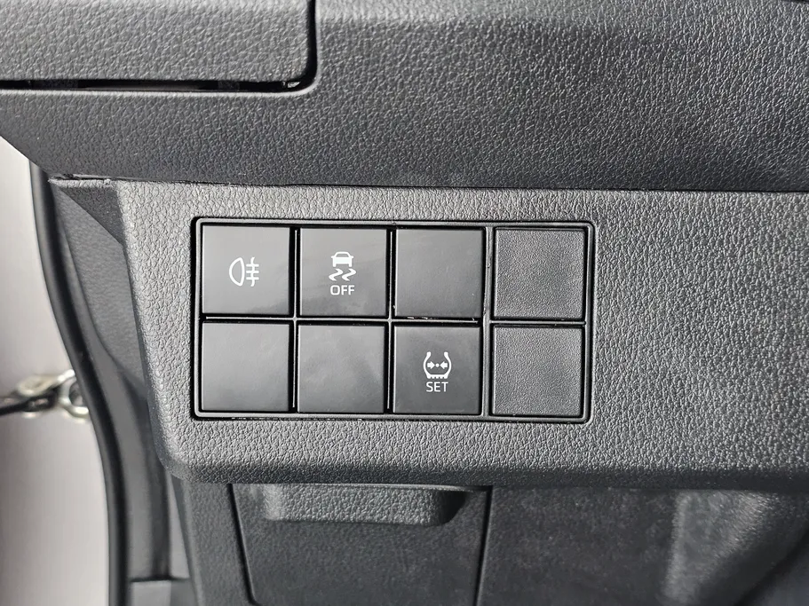 2023 Toyota Yaris  Y 