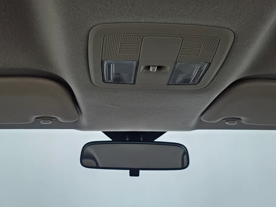 2023 Toyota Yaris  Y 