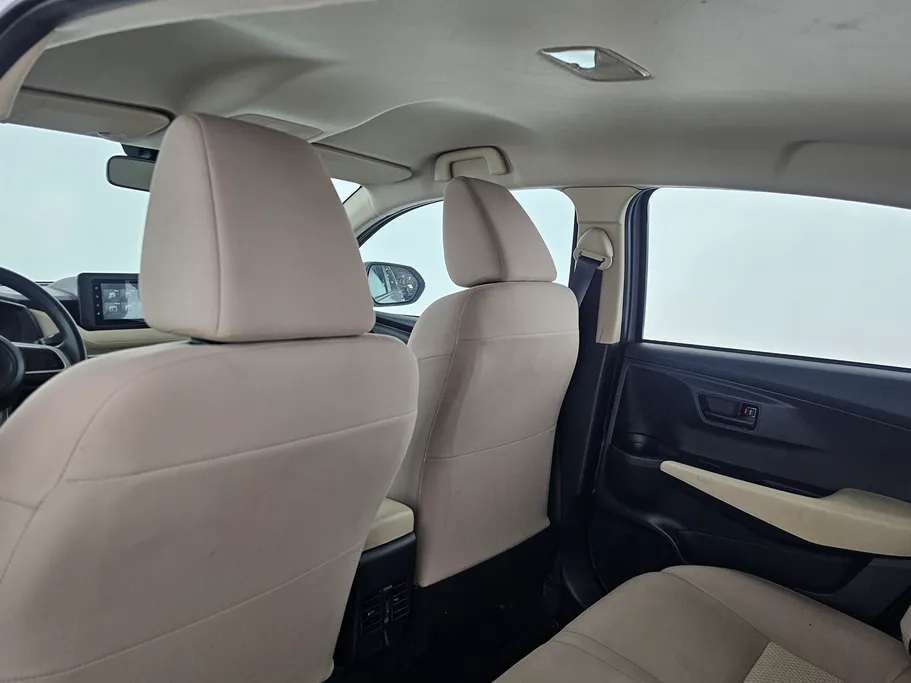 2023 Toyota Yaris  Y 