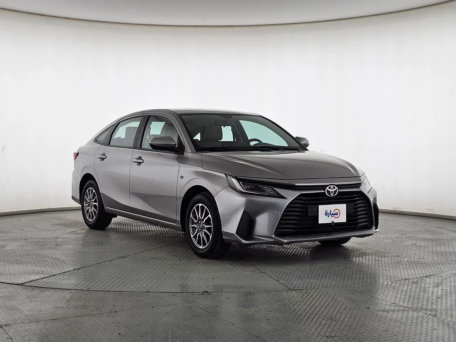 2023 Toyota Yaris  Y 