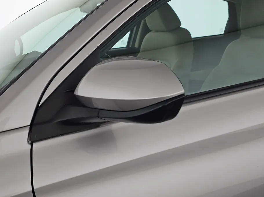 2023 Toyota Yaris  Y 