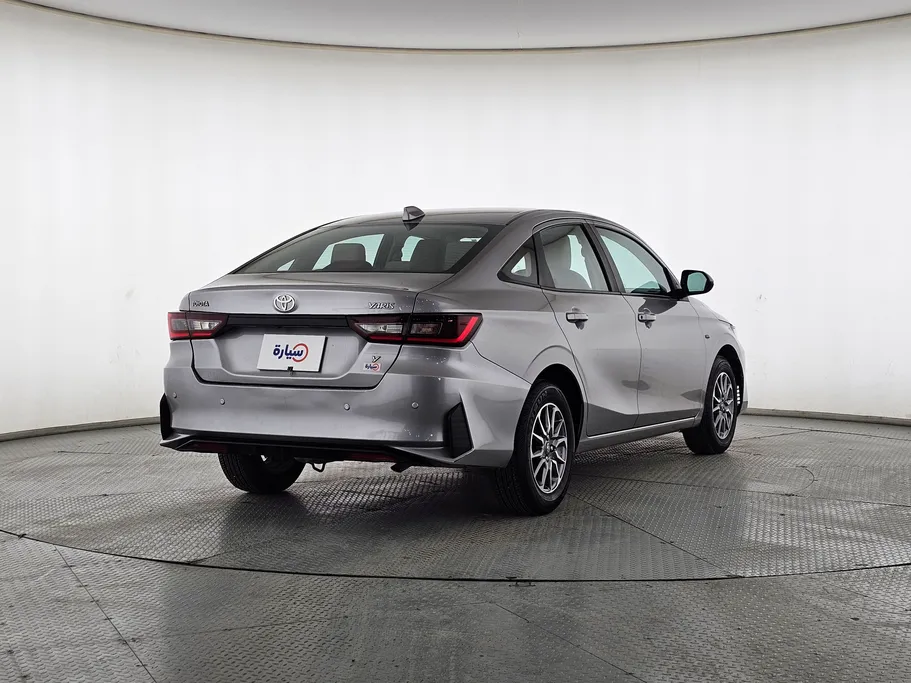 2023 Toyota Yaris  Y 