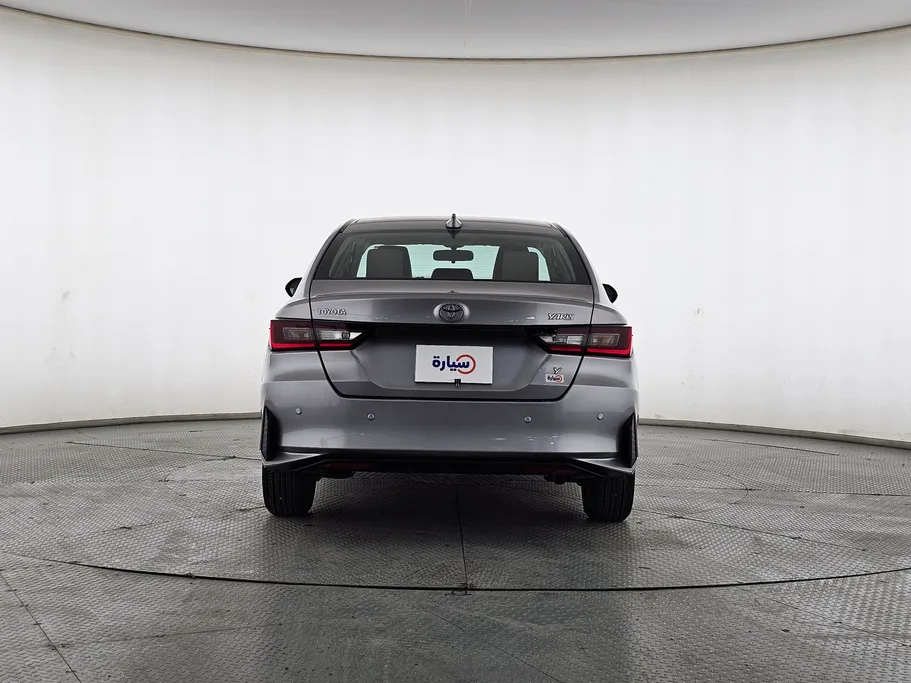 2023 Toyota Yaris  Y 