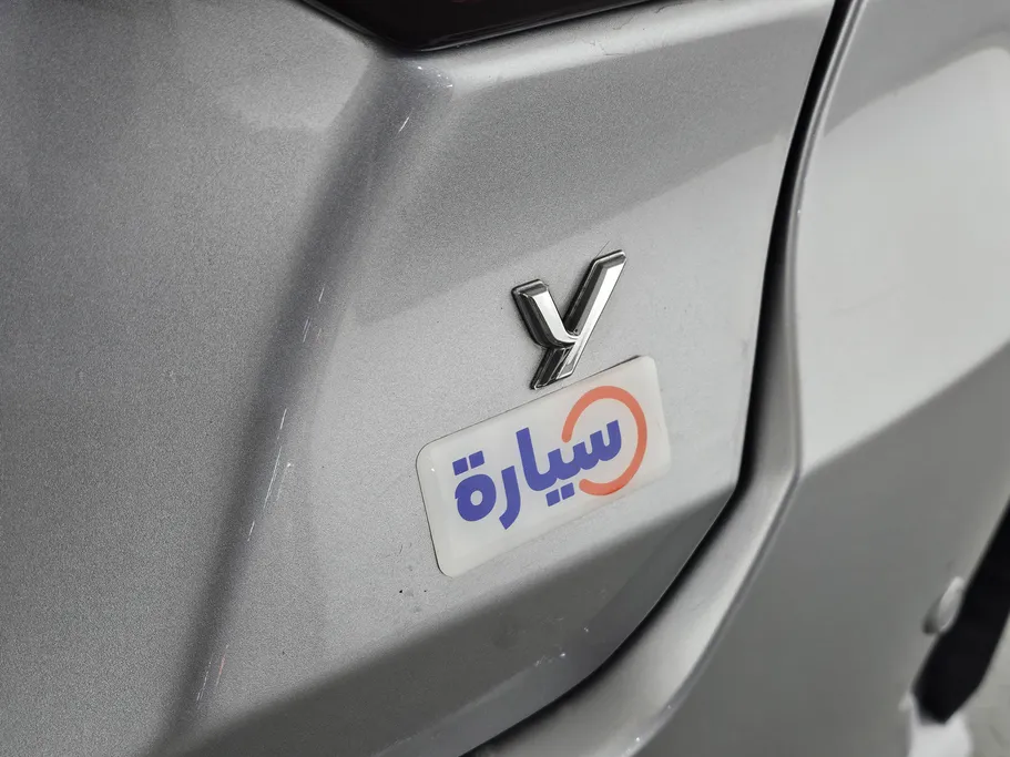 2023 Toyota Yaris  Y 