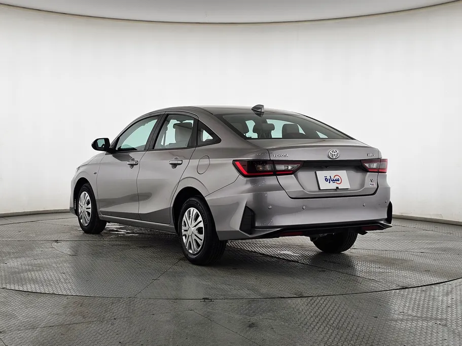 2023 Toyota Yaris  Y 