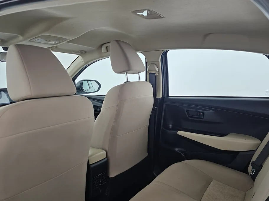 2023 Toyota Yaris  Y 