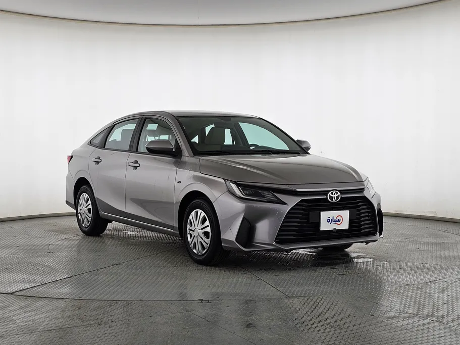 2023 Toyota Yaris  Y 