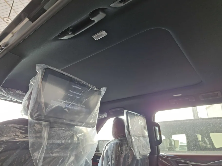 2026 Nissan Patrol SE Platinum City	 