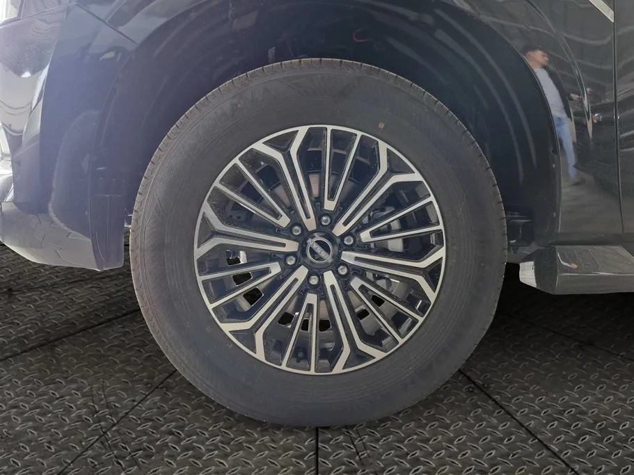 نيسان باترول SE Platinum City	 2026 