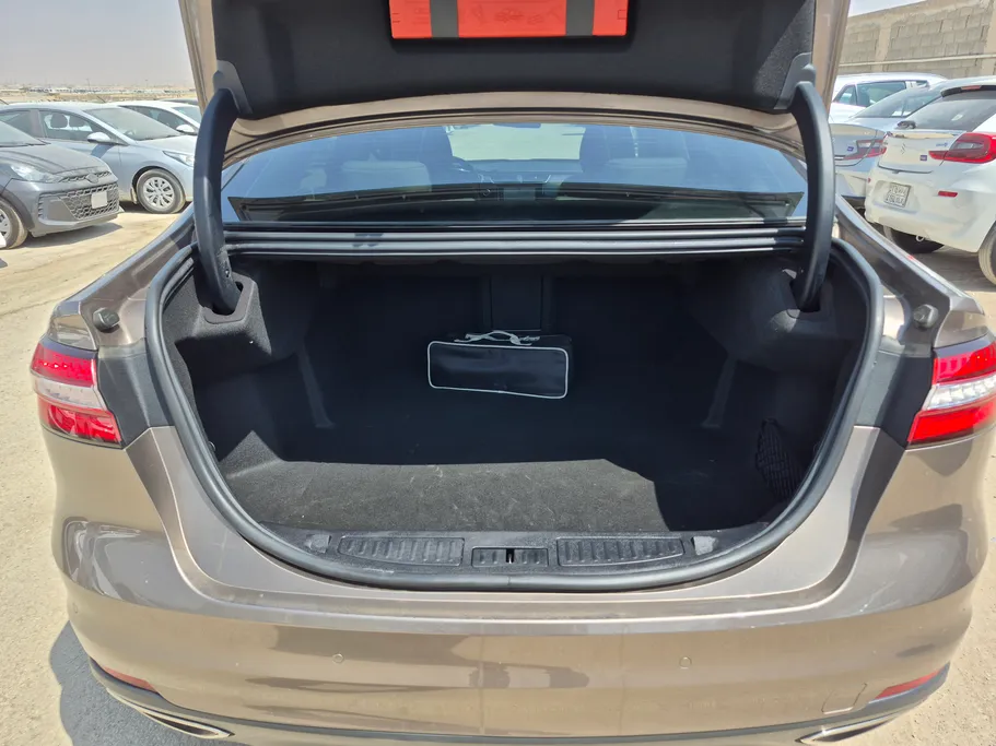 2021 Ford Taurus Ambiente 