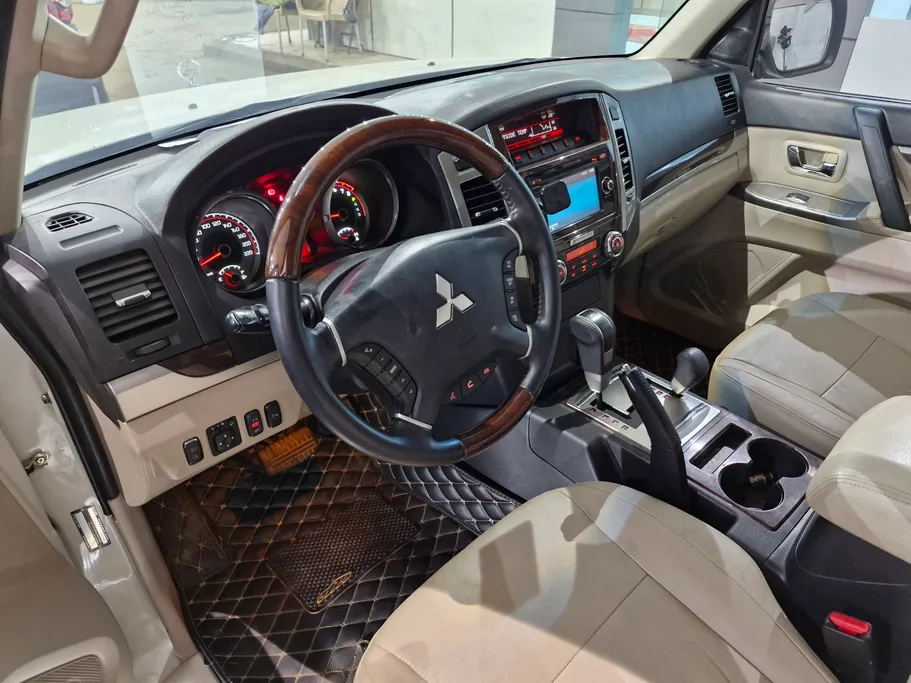 2020 Mitsubishi Pajero GLS 5Doors 