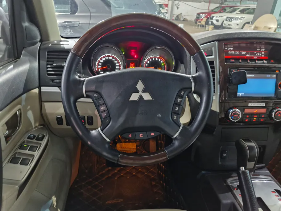 2020 Mitsubishi Pajero GLS 5Doors 