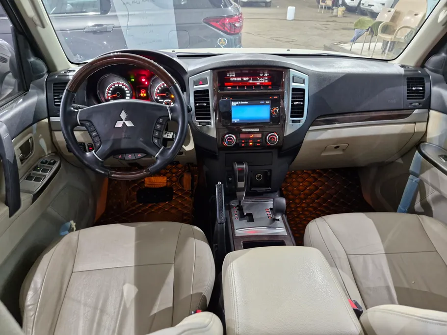 2020 Mitsubishi Pajero GLS 5Doors 