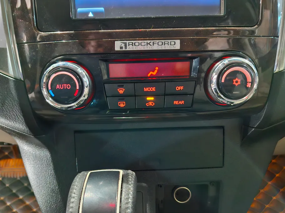 2020 Mitsubishi Pajero GLS 5Doors 