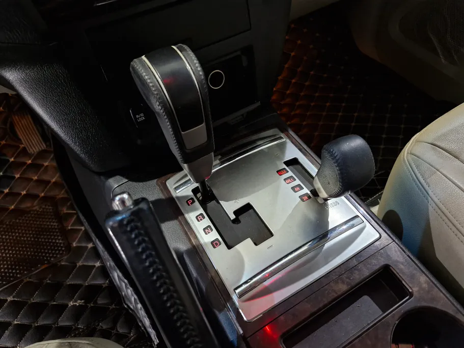 2020 Mitsubishi Pajero GLS 5Doors 