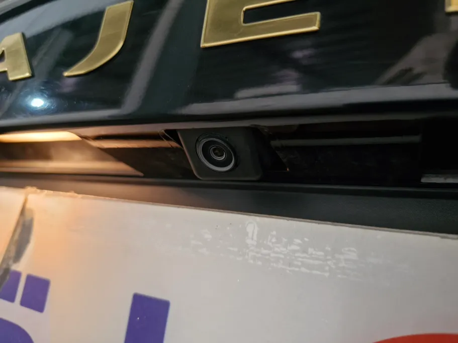 2020 Mitsubishi Pajero GLS 5Doors 