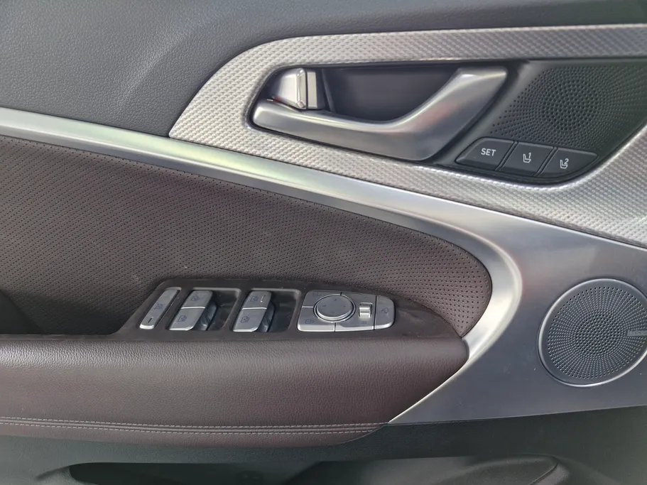 جينيسيس G70  2023 