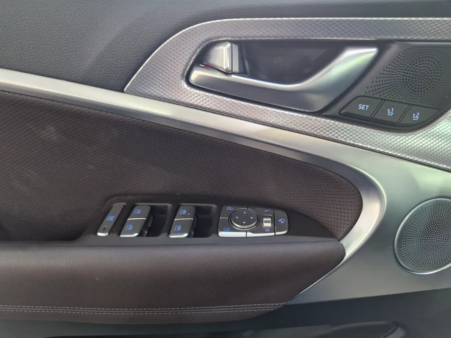 جينيسيس G70  2023 