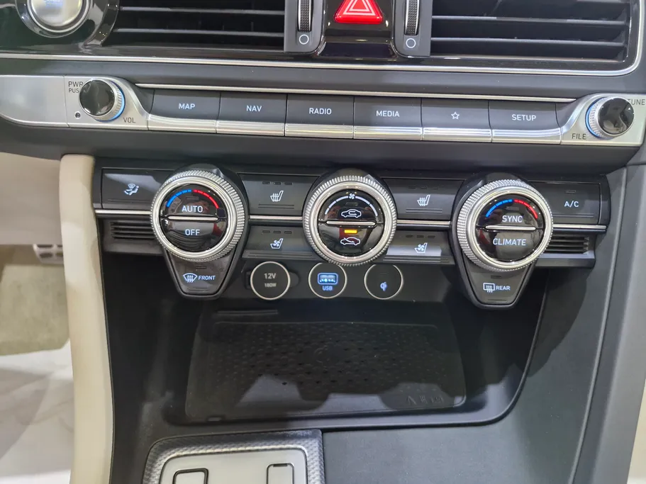 جينيسيس G70  2023 