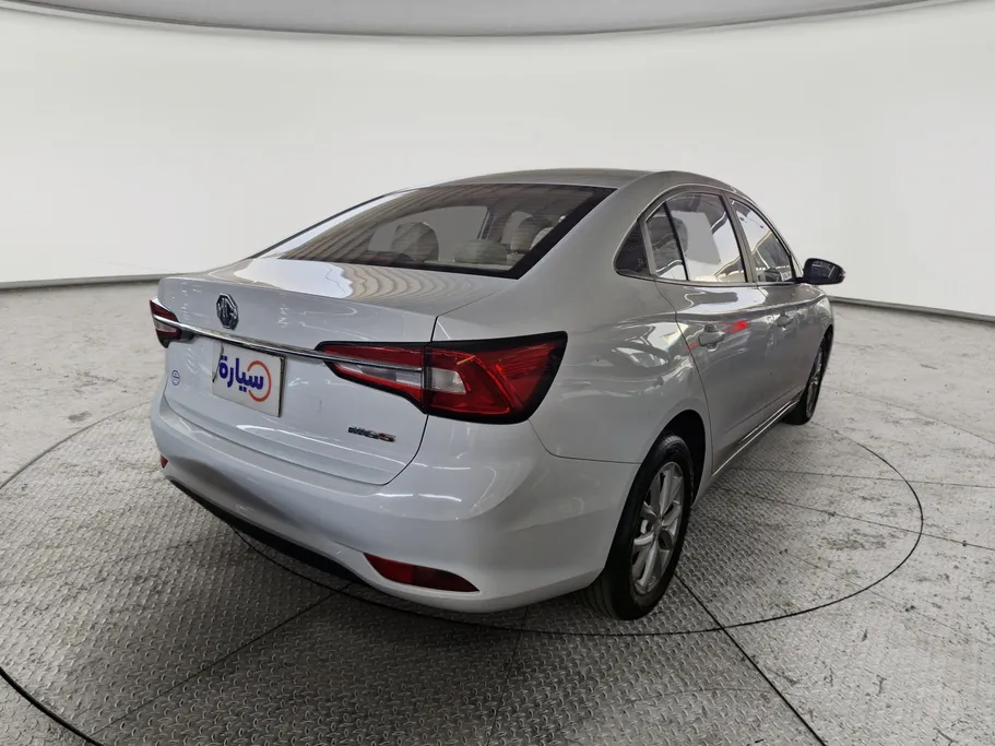 ام جي 5 STD 2022 