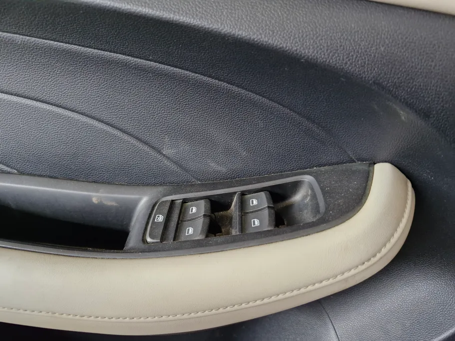 ام جي 5 STD 2022 