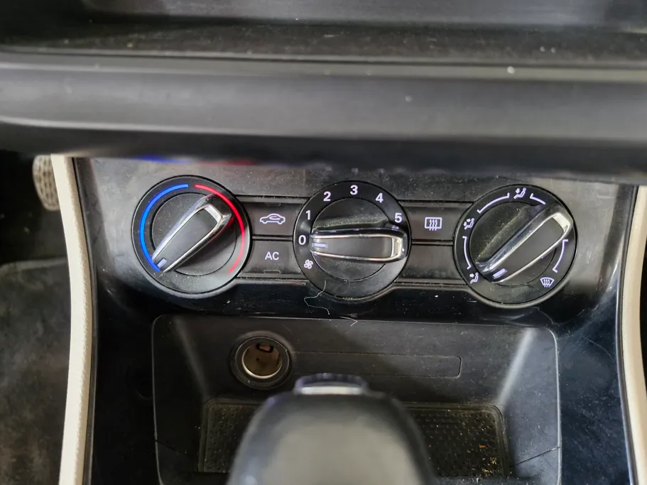 ام جي 5 STD 2022 