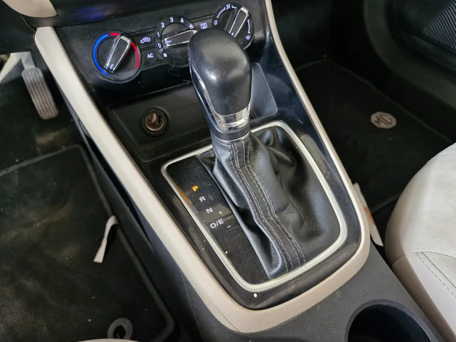 ام جي 5 STD 2022 