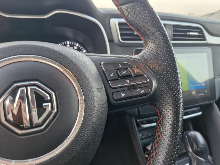 ام جي ZS STD 2023 