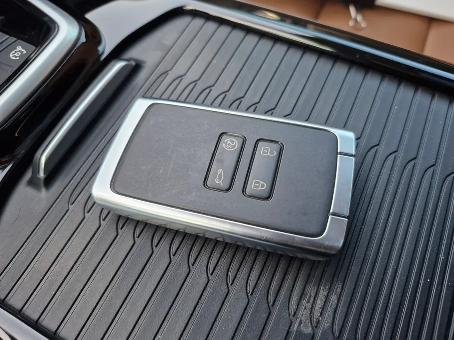 رينو كوليوس LE 2023 