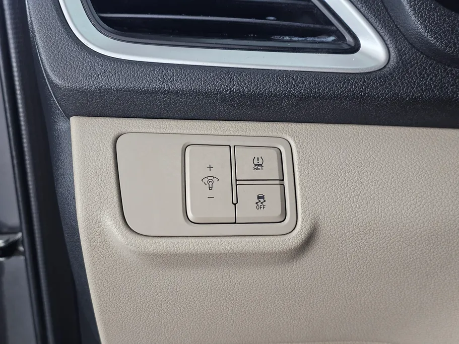 هيونداي اكسنت سمارت 2023 