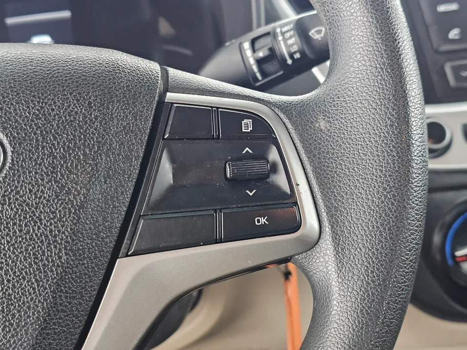 هيونداي اكسنت سمارت 2023 