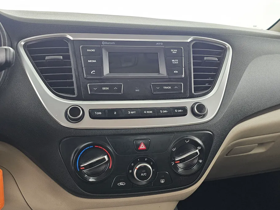 هيونداي اكسنت سمارت 2023 