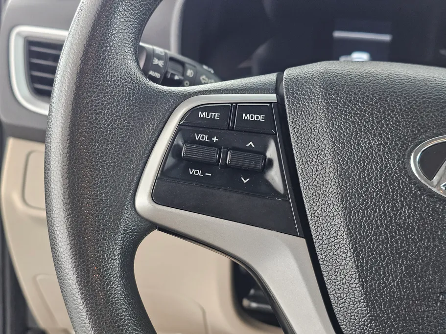 هيونداي اكسنت سمارت 2023 