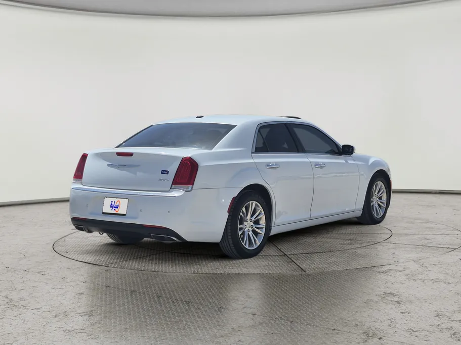 2018 Chrysler 300 C 