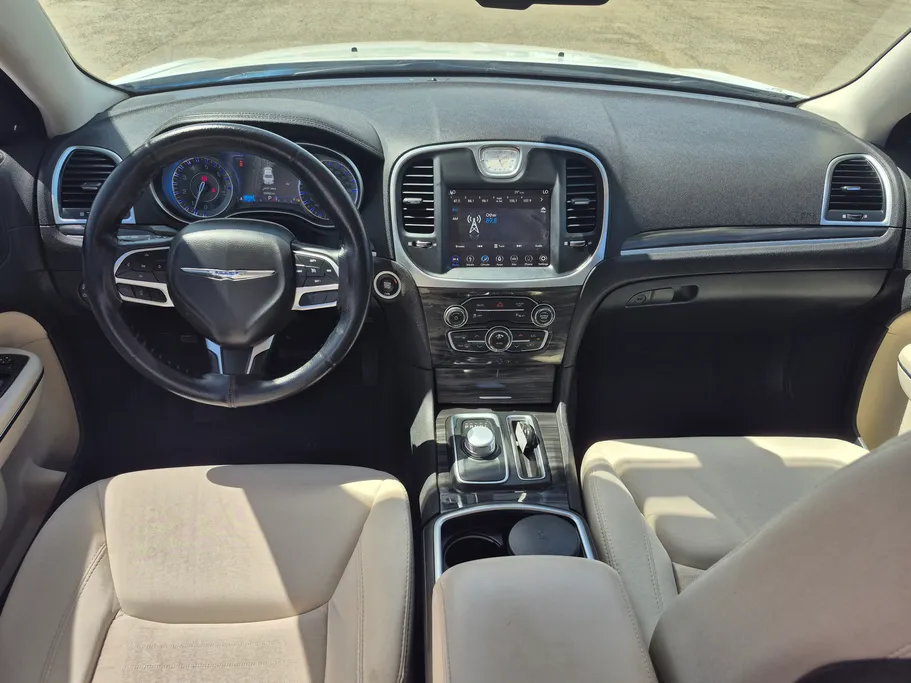 2018 Chrysler 300 C 