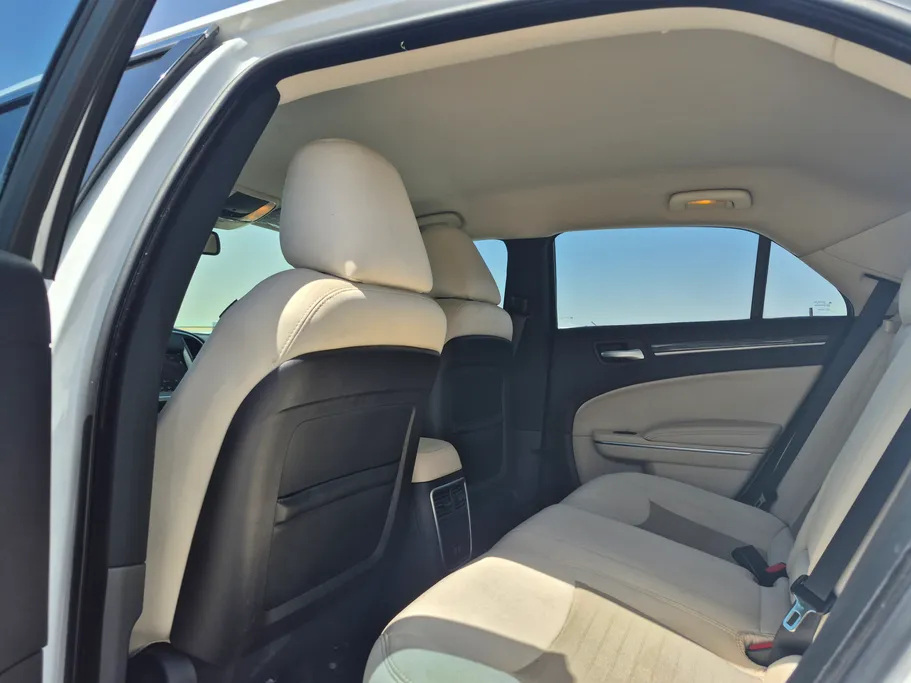 2018 Chrysler 300 C 