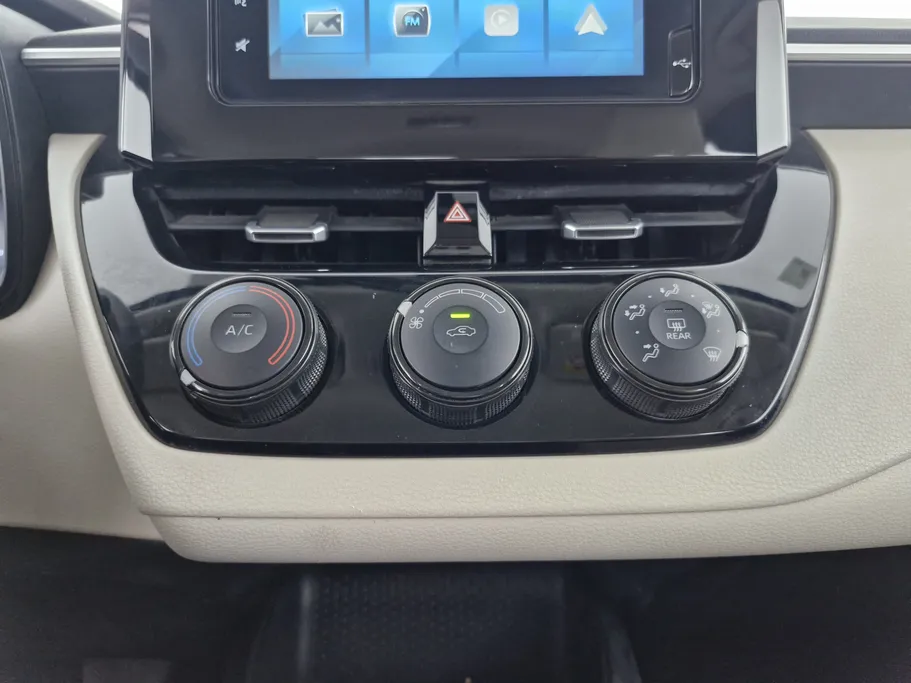 تويوتا كورولا XLI 2023 