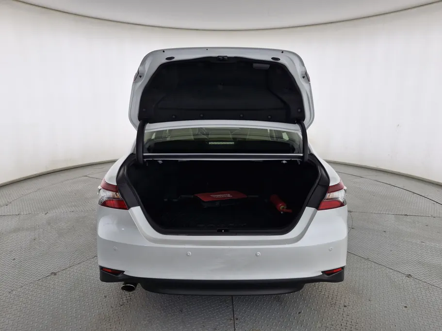 2024 Toyota Camry  LE HEV 