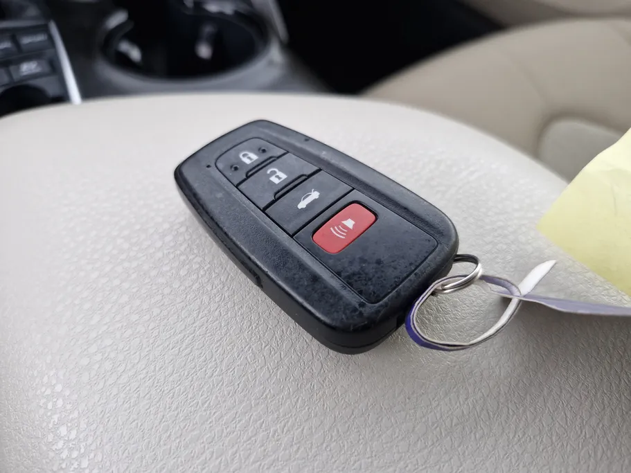 2024 Toyota Camry  LE HEV 