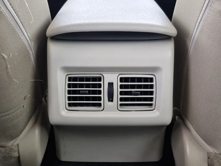 2024 Toyota Camry  LE HEV 