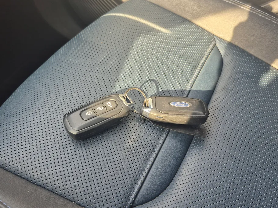 فورد تريتوري تيتانيوم 2023 