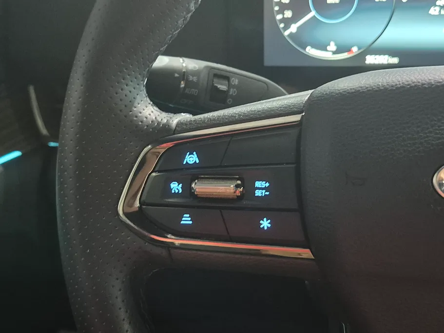 فورد تريتوري تيتانيوم 2023 