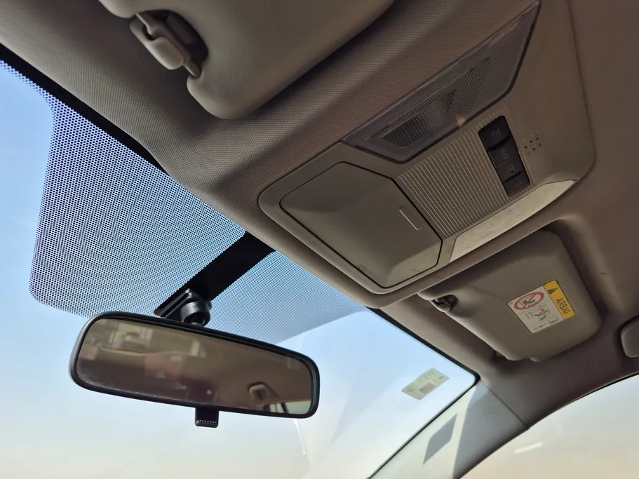 2022 تويوتا RAV4 LE 