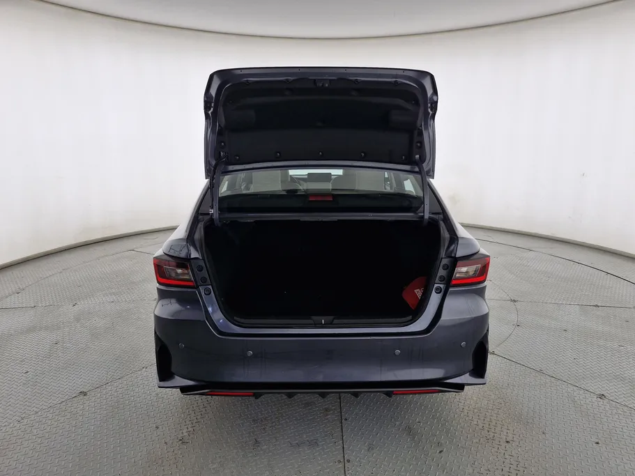 تويوتا يارس Y 2024 