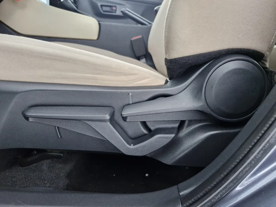 تويوتا يارس Y 2024 