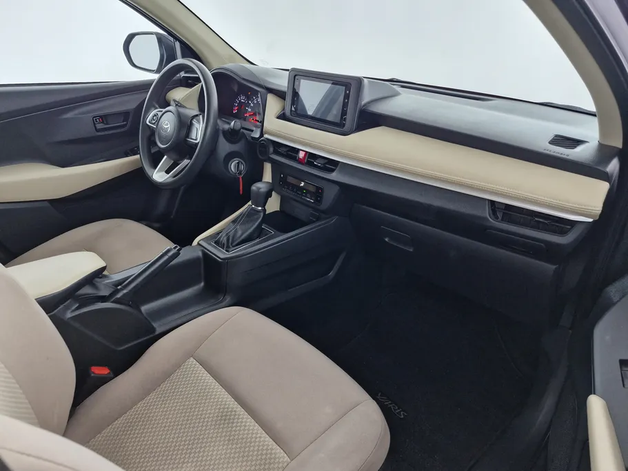 تويوتا يارس Y 2024 