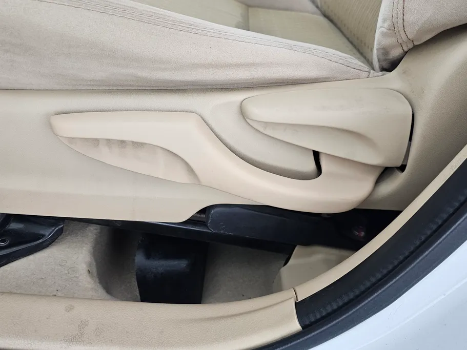 تويوتا يارس Y 2022 