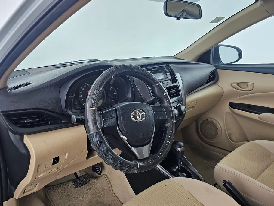 تويوتا يارس Y 2022 